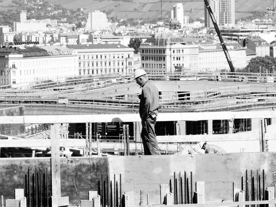 Baustelle während des Baubooms der 1990er-Jahre