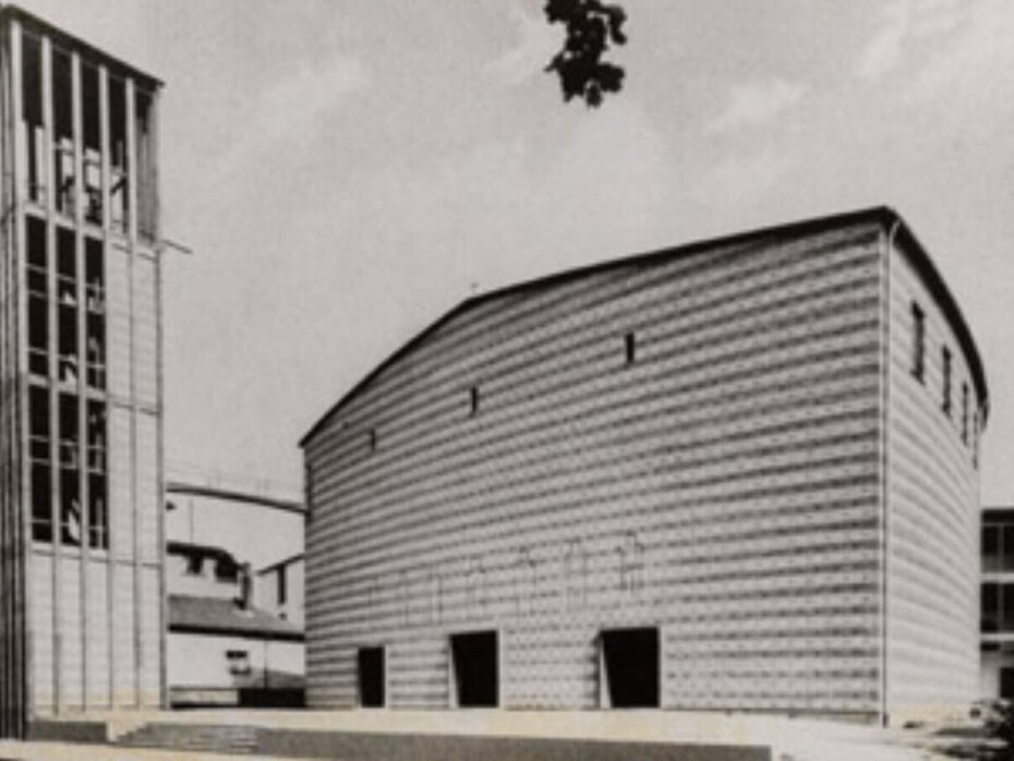 Kirchenbau in Mitteldeutschland mit Kalksandstein-Sichtmauerwerk, um 1955